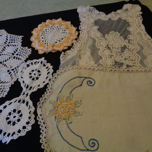 JUNK DRAWER VINTAGE DOILYS RUNNER PART OF LACE VEST LOT 5 ITEMS - Picture 10 of 10